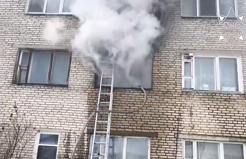 Пожар в общежитии в Поставax: спасены 12 человек, среди них – четверо детей