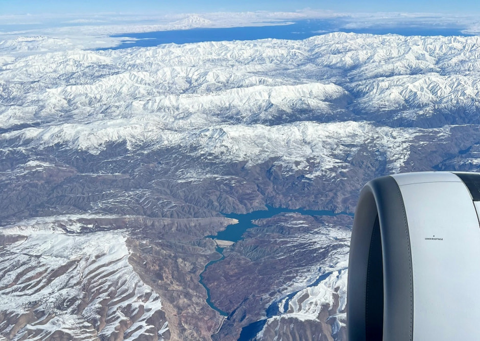 самолет иллюминатор