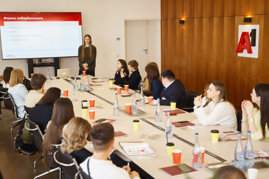 Бранч блогеров 8.jpg Бранч блогеров 8.jpg