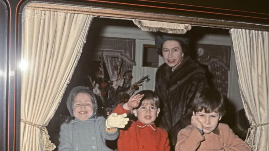 Королевский поезд