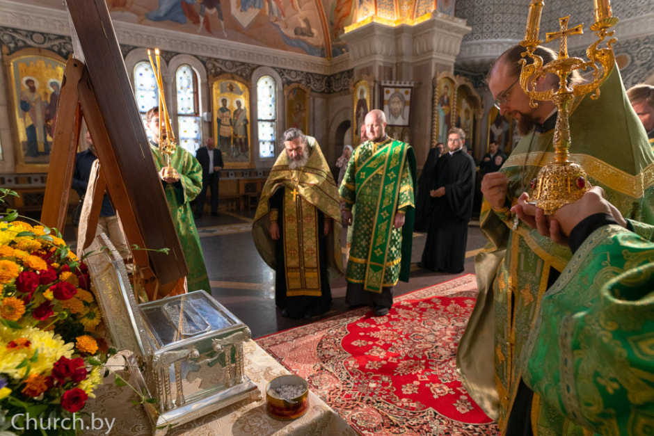 Мощи Евфросинии Московской3.jpg