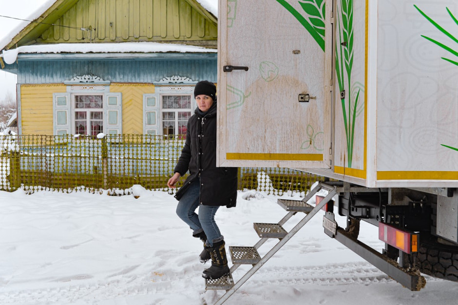 Автолавка в Глусском районе 5.jpg Автолавка в Глусском районе 5.jpg