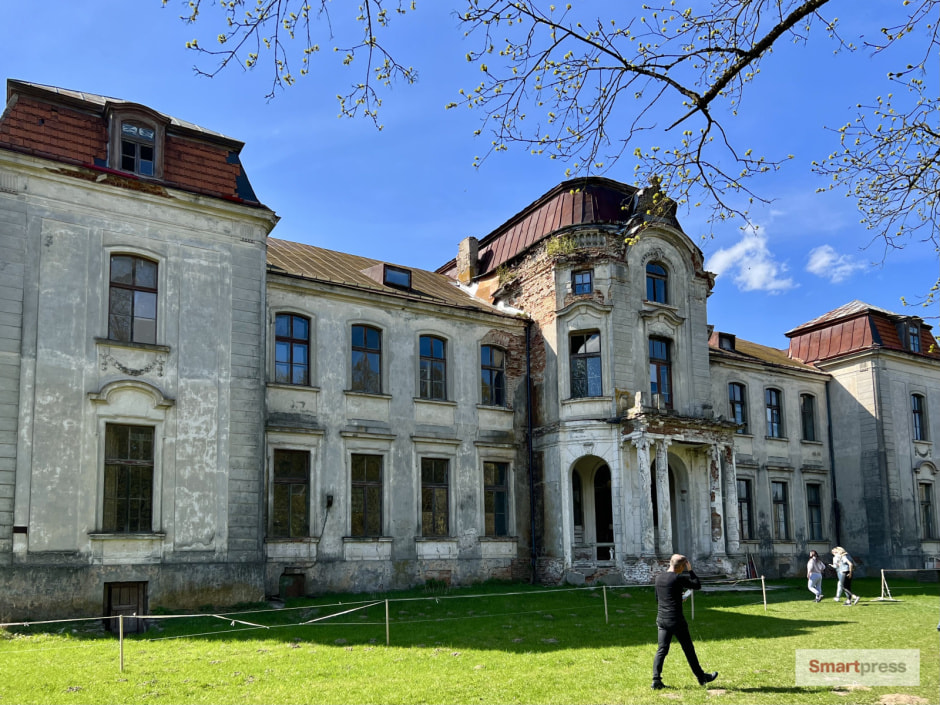 Дворец в Желудке_главная.jpeg Дворец в Желудке_главная.jpeg