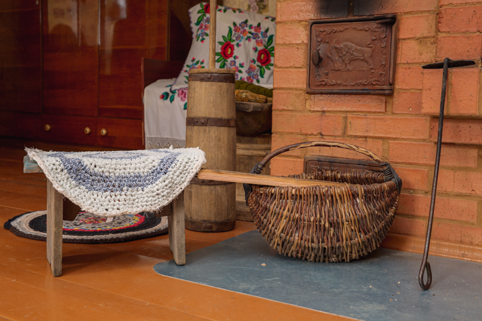 Бабушкин дом в Александровке 10.png