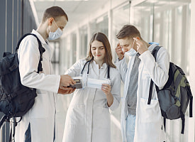 Для целевиков-медиков станет больше заказчиков. Какие организации добавили в список