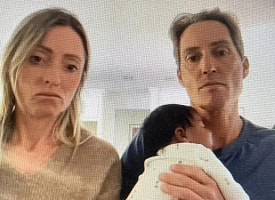 После рождения темнокожего ребёнка пара из США судится с клиникой ЭКО