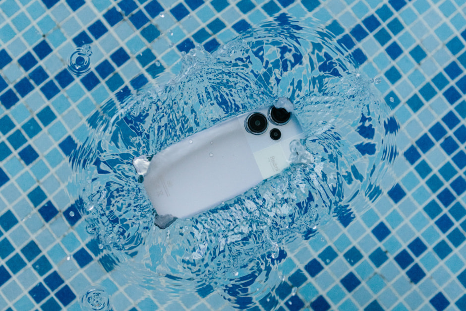 Xiaomi Redmi Note 13 Pro Plus - water.JPG