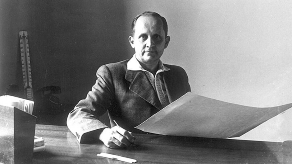 Павел Сухой.jpg