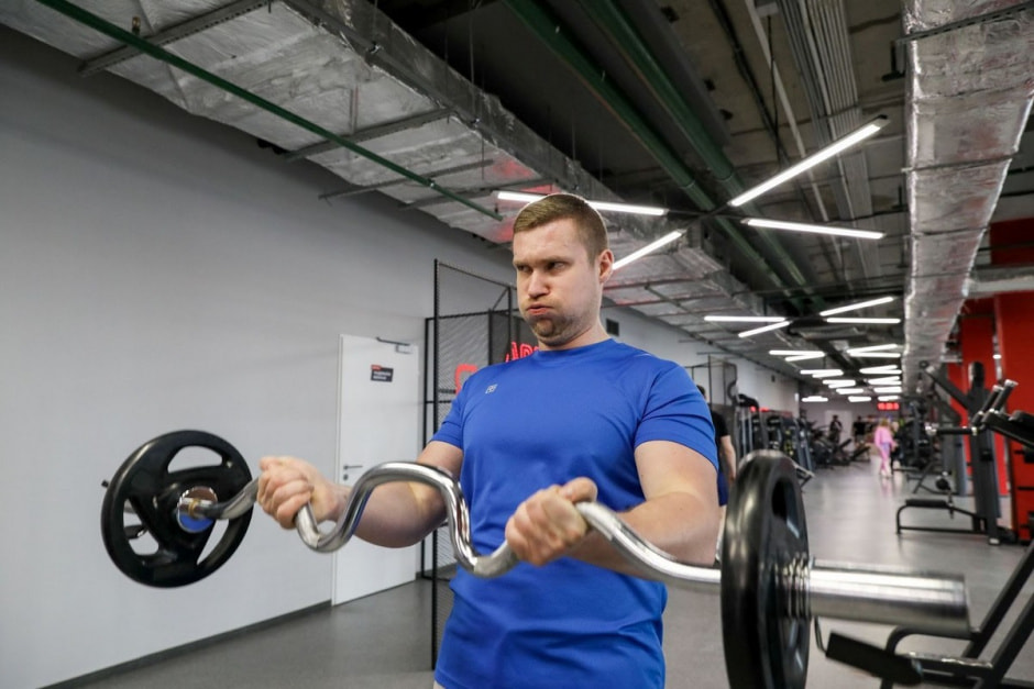 Конкурс по жиму штанги 23 февраля 5.jpg