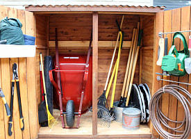 Сбережете деньги. Милиция призвала белорусов не покупать дачные товары таким способом