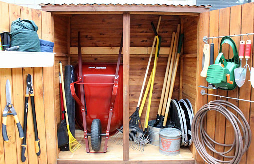 Сбережете деньги. Милиция призвала белорусов не покупать дачные товары таким способом