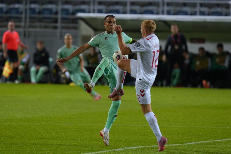 Макс Эбонг.jpg