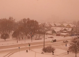 В Гомеле сняли на фото “пурпурный рассвет” – редкое явление для Беларуси