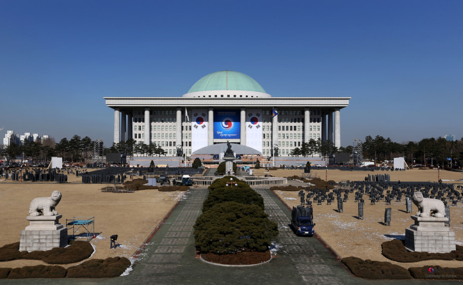 Коронавирусу 3 года 2_Парламент Южной Кореи.jpg