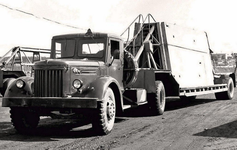 2-Советский панелевоз.jpg