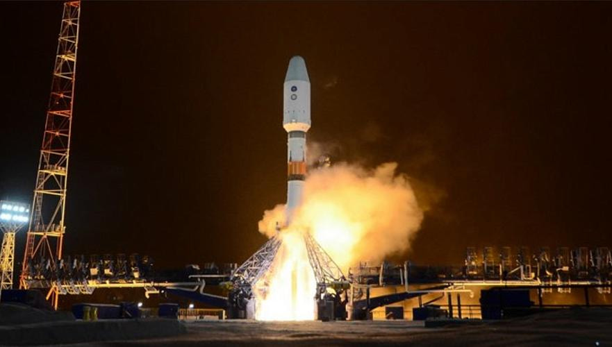 Ракета улетела в космос