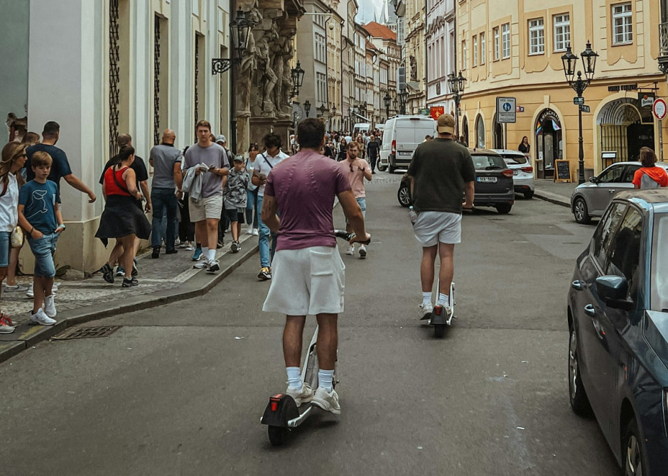 самокатчики