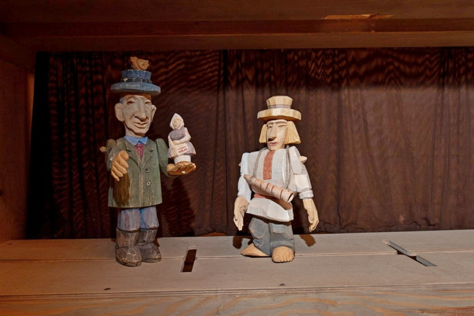 Агроусадьба Стулы и батлейка 17.jpg