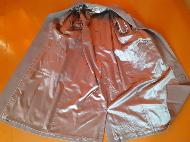 аукцион плащ.jpg