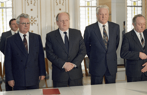 День, когда не стало СССР. Как и почему были подписаны Беловежские соглашения