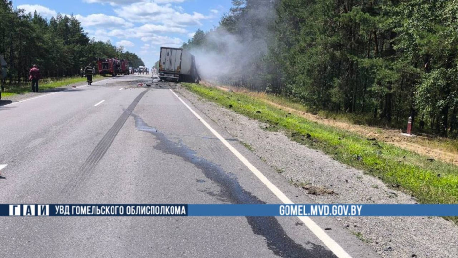 Под Житковичами Ford врезался в фуру — 22-летний водитель погиб (2).jpg