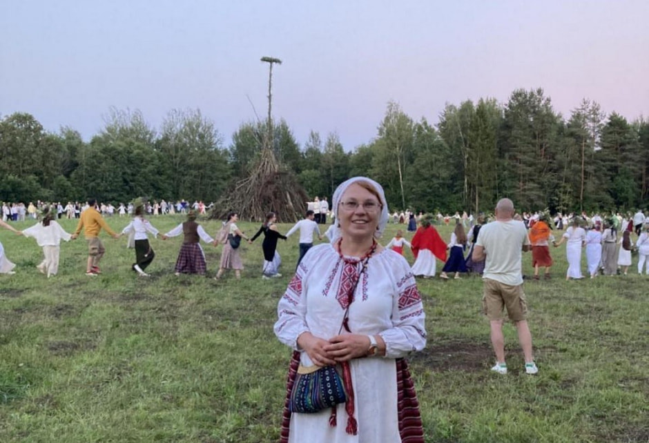 4-Фалькларыст Таццяна Валодзіна на Купаллі ў Глыбоцкім раёне.jpg