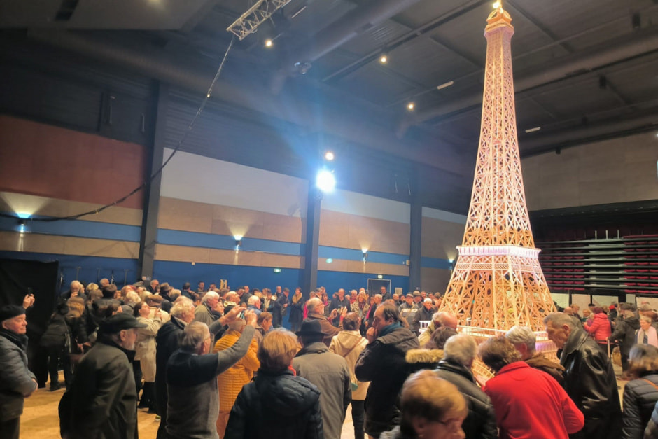 Эйфелева башня.jpg