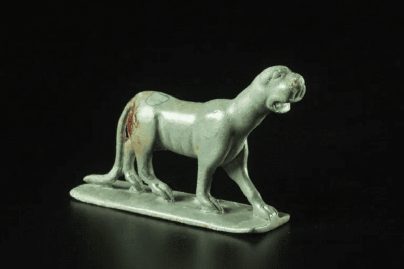 Древняя статуэтка пантеры+.png