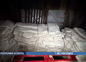  Уволенный белорус оценил свою обиду в две тонны сала