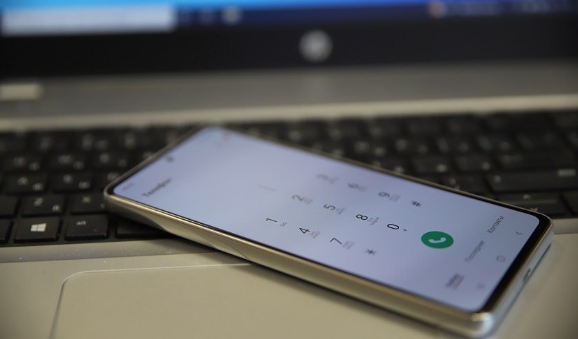 Телефон Телефон.jpg