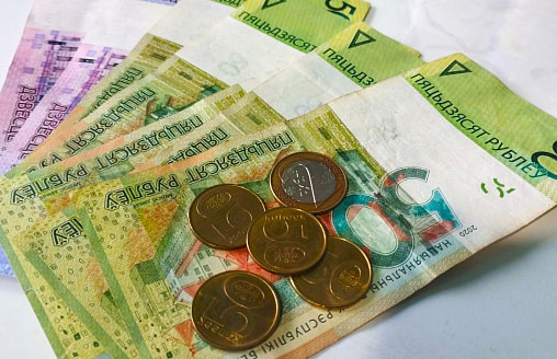 Могут ли выплатить отпускные за месяц до начала отпуска? В профсоюзе ответили