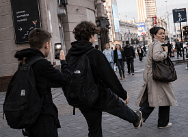 “Я боюсь подростков”: школьники провоцировали минчанку и снимали видео - милиция проверяет конфликт на Немиге