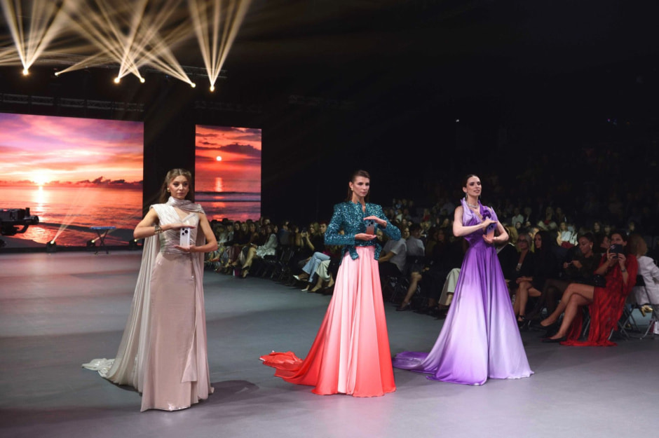 Brands Fashion Show Huawei.jpg Brands Fashion Show Huawei.jpg