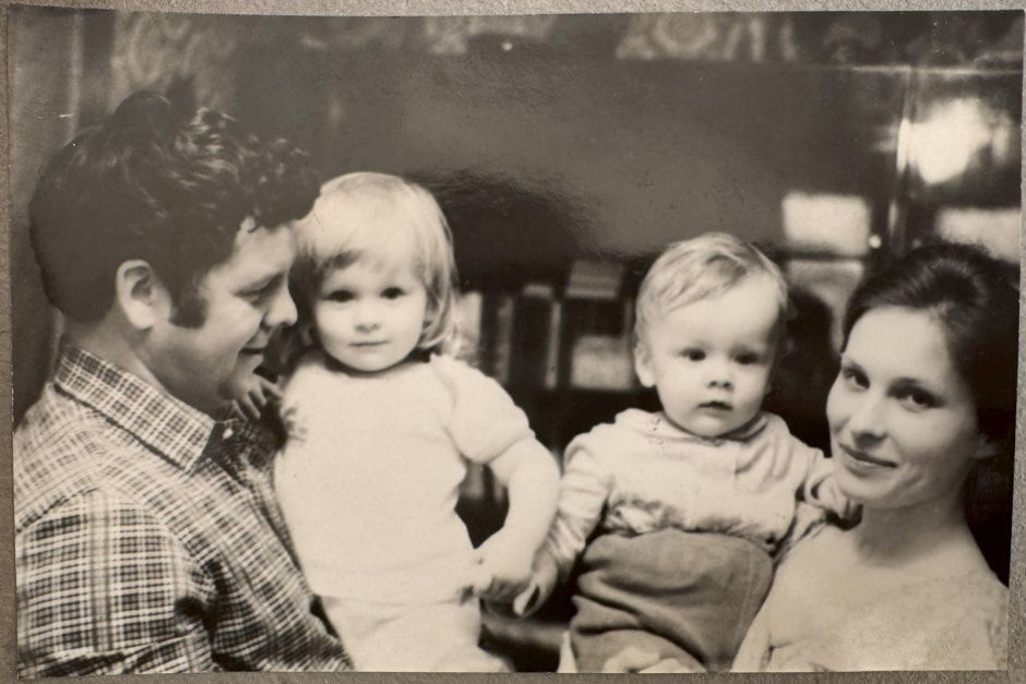 Известные белорусы вспоминают трогательные истории из детства про своих мам 13.jpg