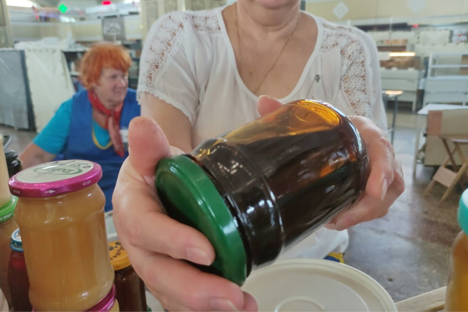 Продавцы на Комаровке 9.png