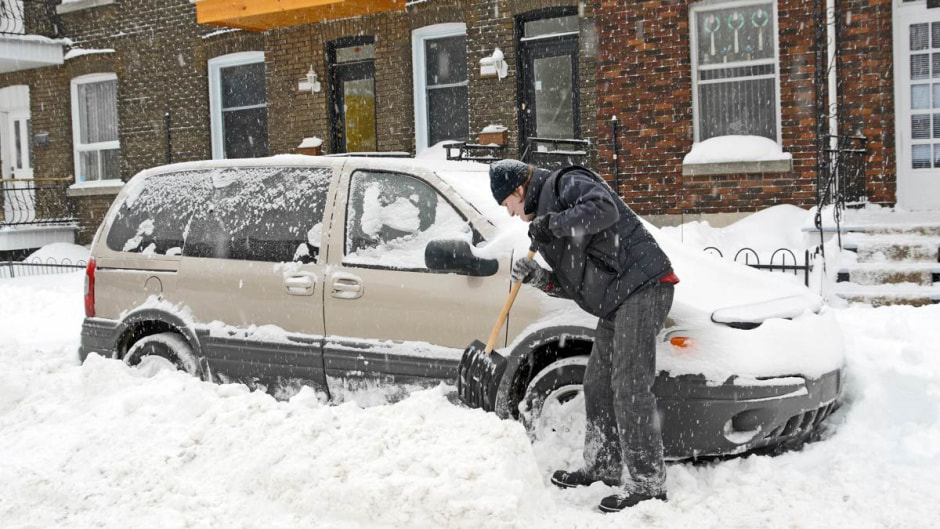 Автомобиль снег.jpg Автомобиль снег.jpg