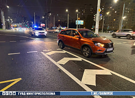 Перебегал дорогу на мигающий зеленый: в Минске Lada сбила пешехода