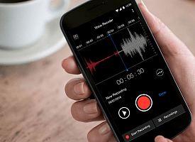 Белорусская школьница тайком записывала происходящее на уроках, а мать писала жалобы. Чем все закончилось?