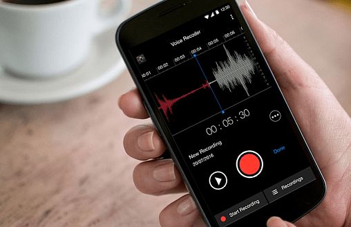 Белорусская школьница тайком записывала происходящее на уроках, а мать писала жалобы. Чем все закончилось?