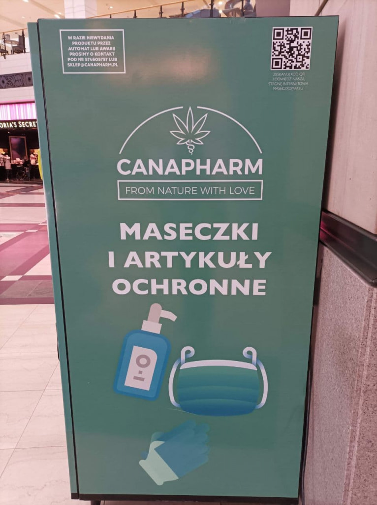 вакцина в польше.jpg