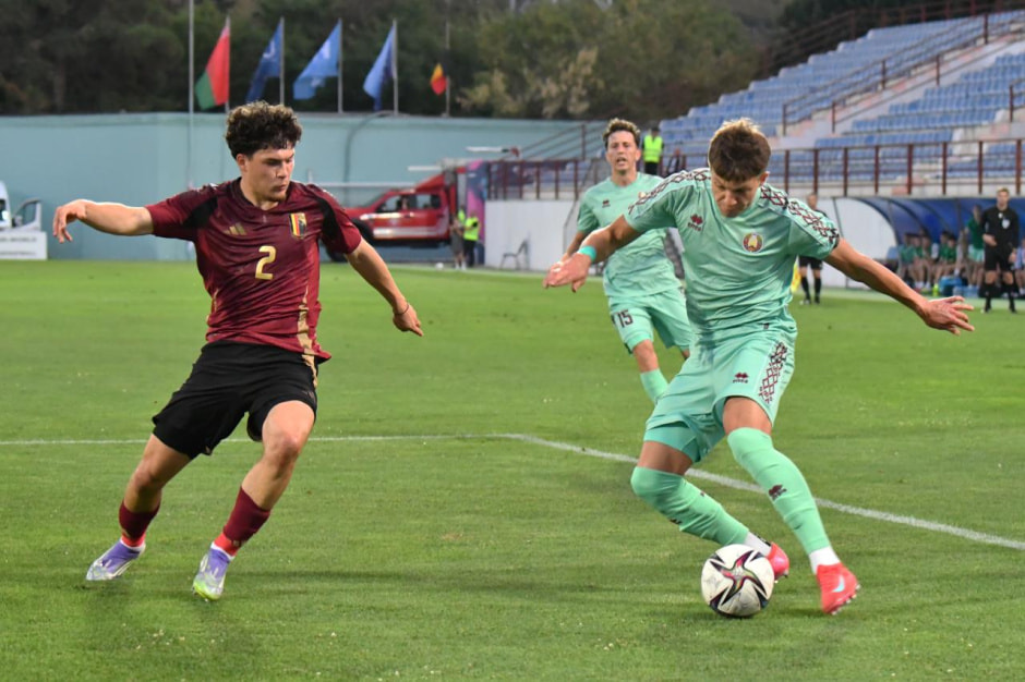 Молодежная сборная Беларуси.jpg Молодежная сборная Беларуси.jpg