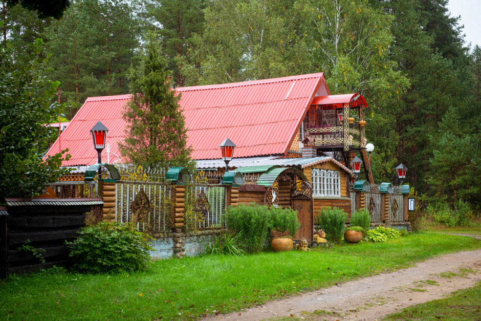 Усадьба в деревне Мельники