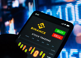 Крупнейшую криптобиржу Binance, похоже, взломали и вывели почти $3,3 млрд. Биткоин и другие криптовалюты резко просели