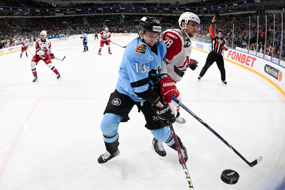 Вадим Мороз ХК Динамо 6.jpg