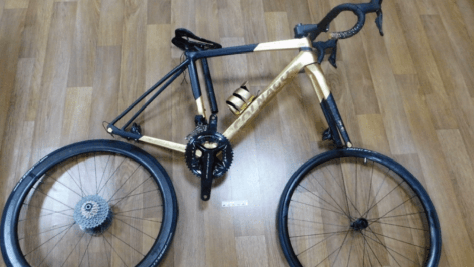 золотой велосипед.png