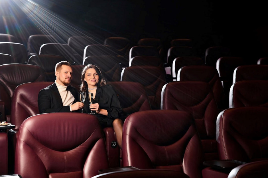 Подарки 23 февраля и 8 марта Falcon 1.jpg