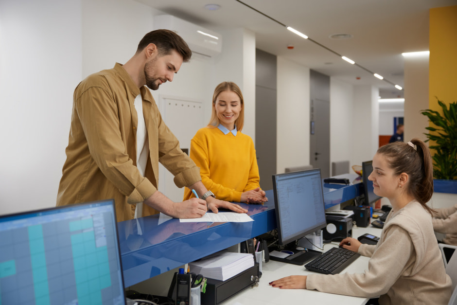 man_and_woman_couple_signing_document_at_modern_cl_2024_12_04_10.jpg