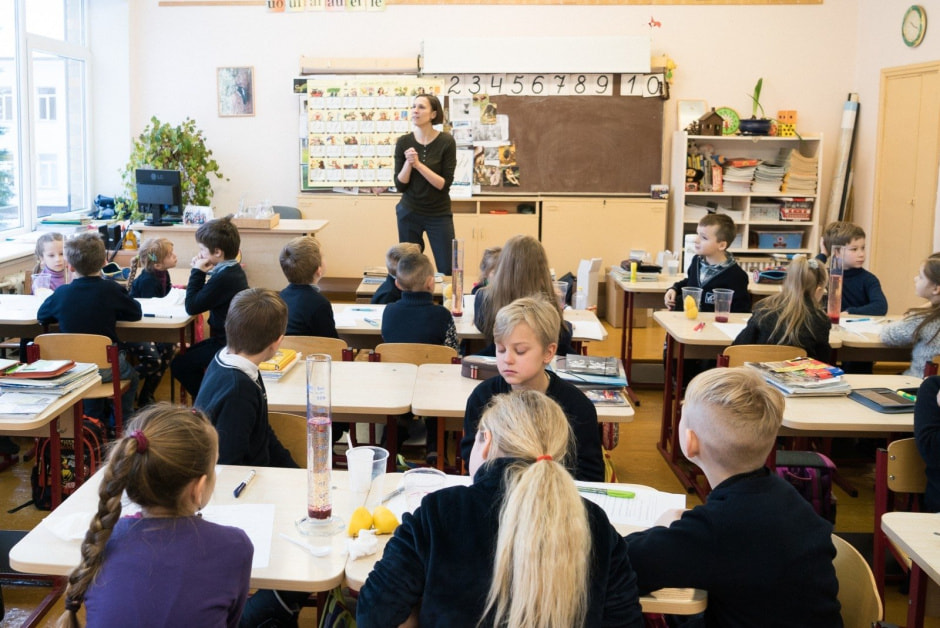 Школьная форма_Литва.jpg