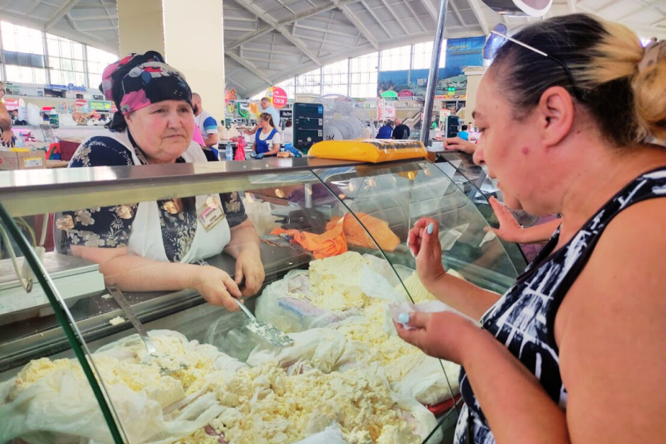 Продавцы на Комаровке 2.png