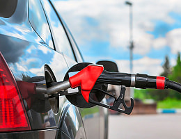 “Белнефтехим” повысит цены на бензин 28 марта. И это не последнее подорожание